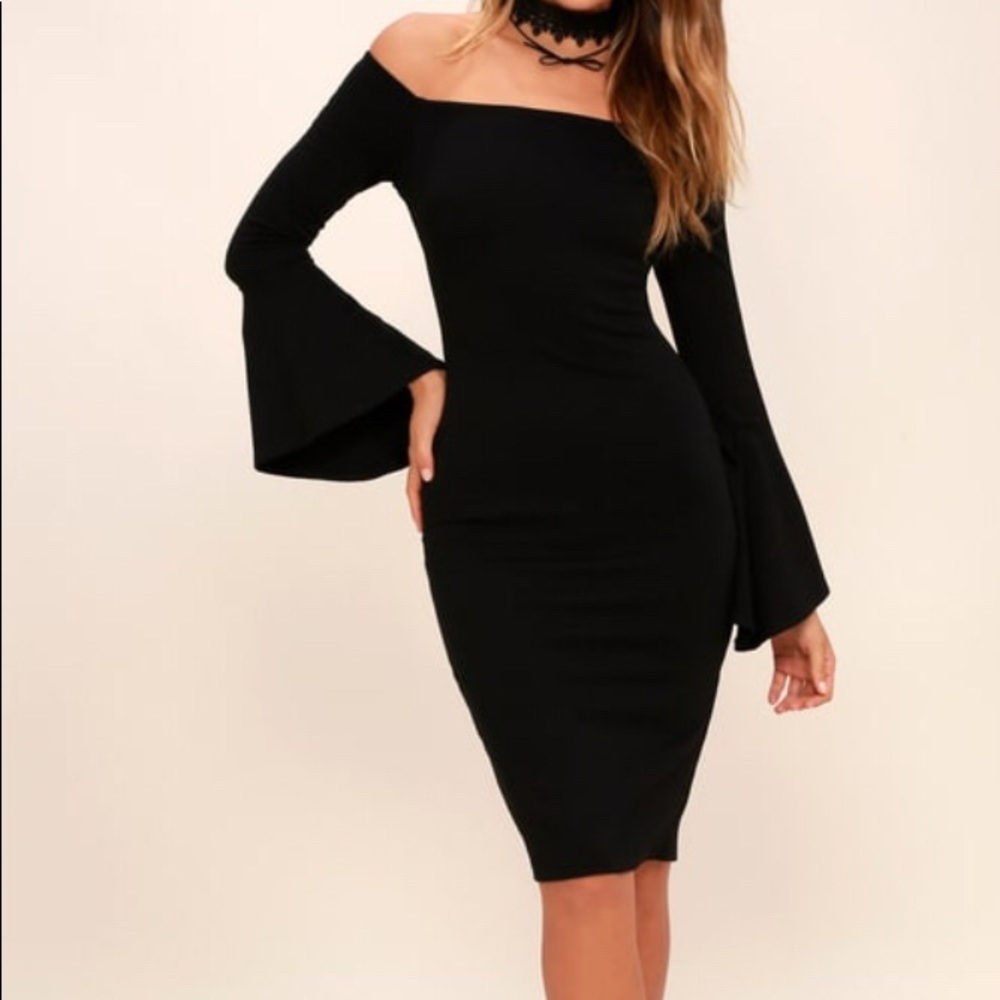 NWT! Lulu’s Wine Off the Shoulder Midi Dress